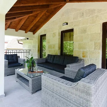 Stone House With 4 Bedrooms And Beautiful View *