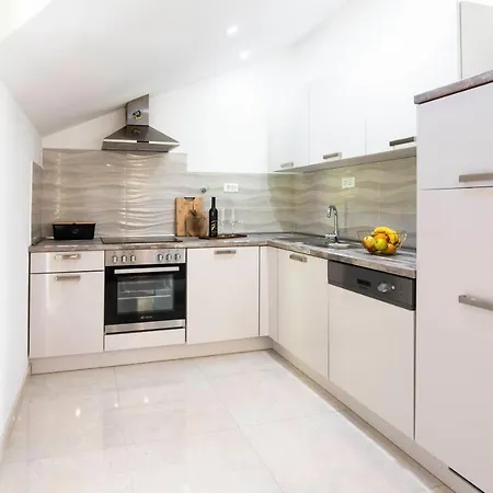 Stone House With 4 Bedrooms And Beautiful View Βίλα *