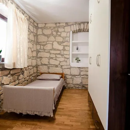 Villa Stone House With 4 Bedrooms And Beautiful View
