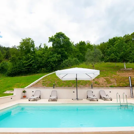 Villa Stone House With 4 Bedrooms And Beautiful View *