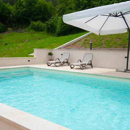Stone House With 4 Bedrooms And Beautiful View Βίλα Hrvace